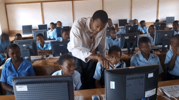 cba34e51a2e90bd06c32afff3cf0604c