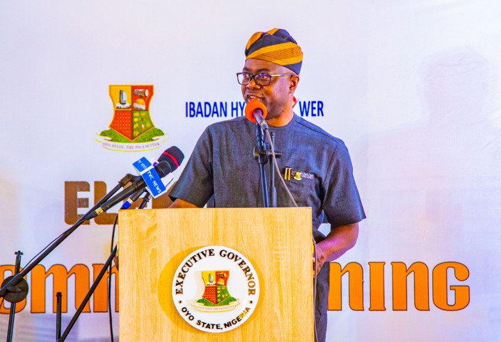 18988579_governorofoyostateengrseyimakinde_jpegf3db58b3968ca0db1065c1f0b915ea0b